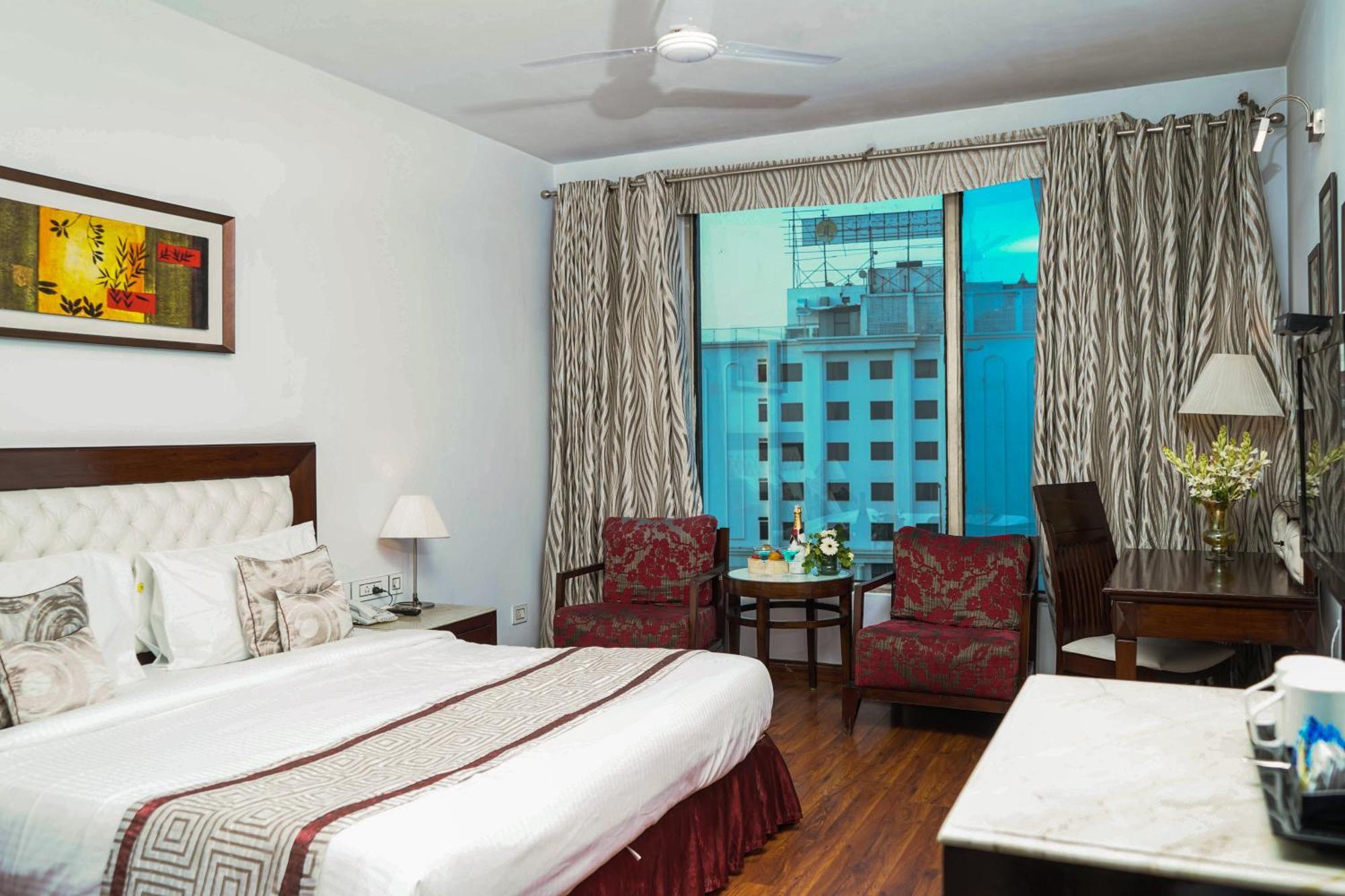 Treehouse Queens Pearl Gurgaon Extérieur photo