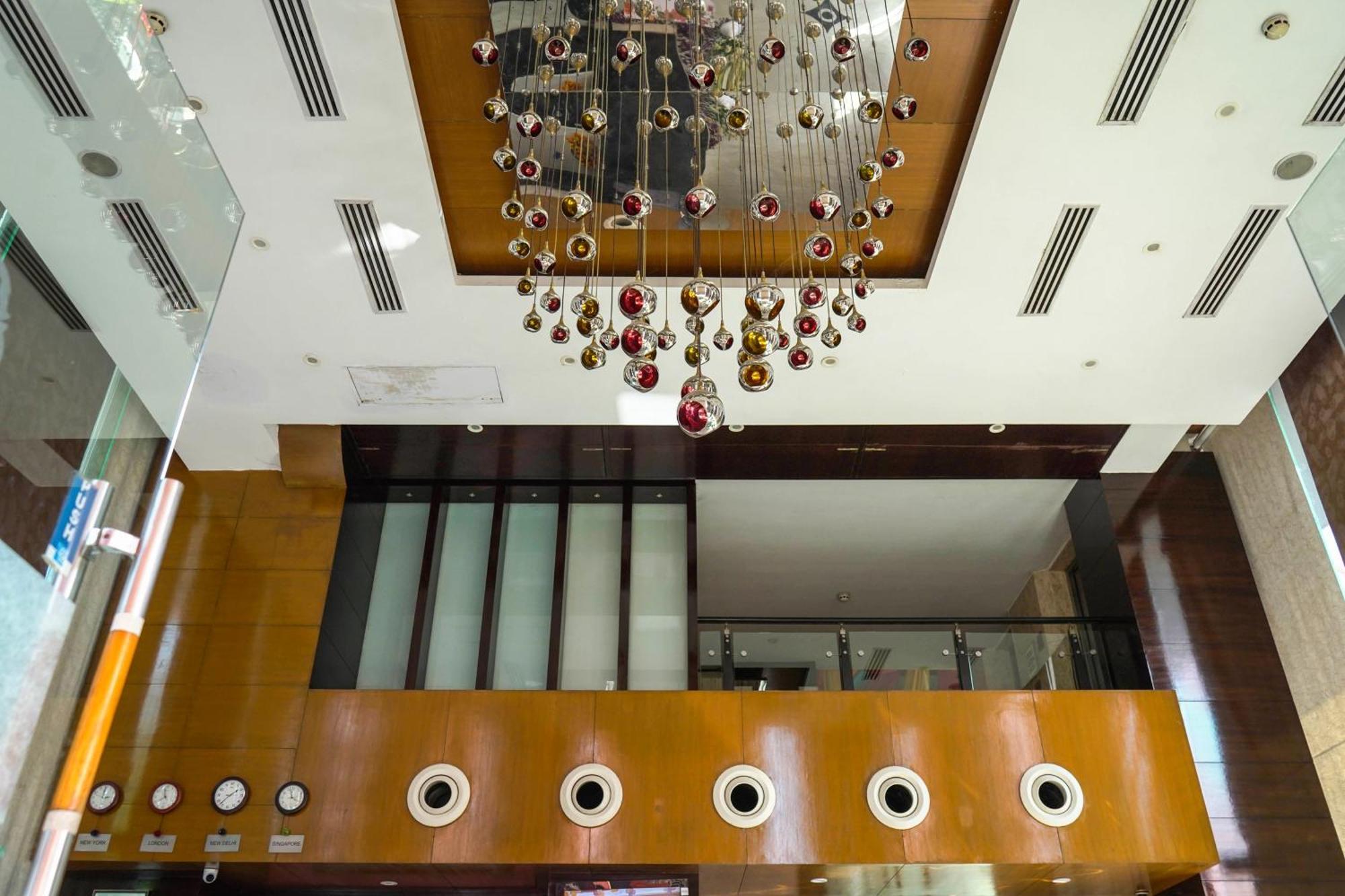Treehouse Queens Pearl Gurgaon Extérieur photo