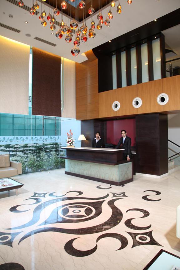 Treehouse Queens Pearl Gurgaon Extérieur photo